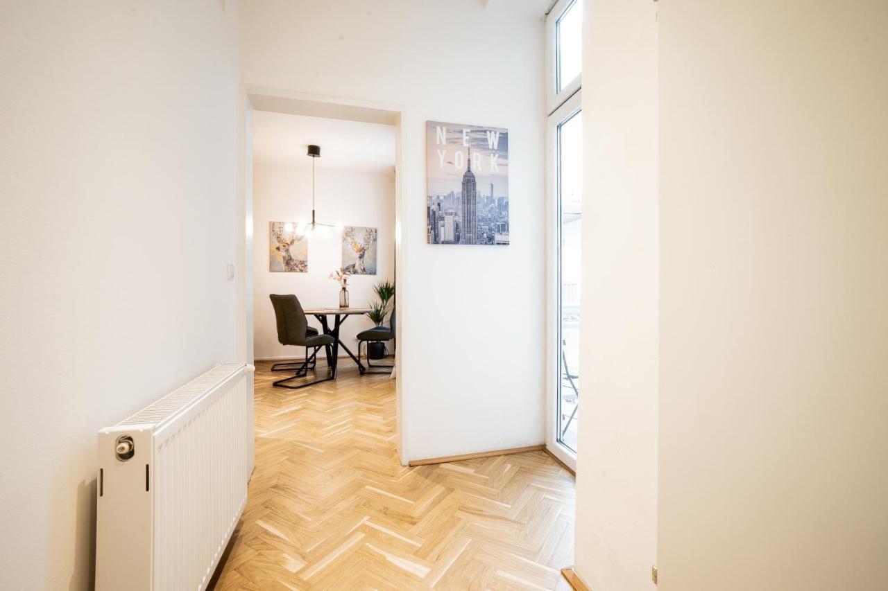 Comfortable, Balcony Apartment - Quick Access To Vienna'S Old Centre מראה חיצוני תמונה